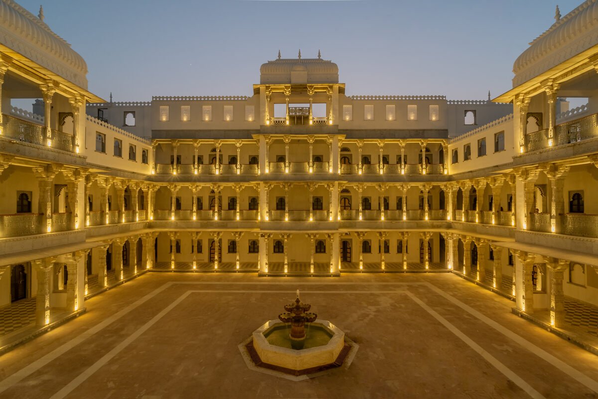 Courtyard-01